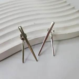 BRINCO PRATA DOIS PINOS
