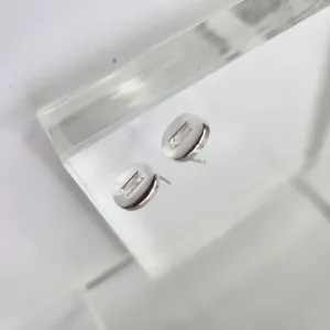 BRINCO PRATA OVAL CRISTAL RETANG