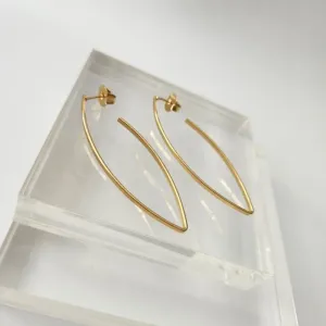 BRINCO OURO ARGOLA FOLHA