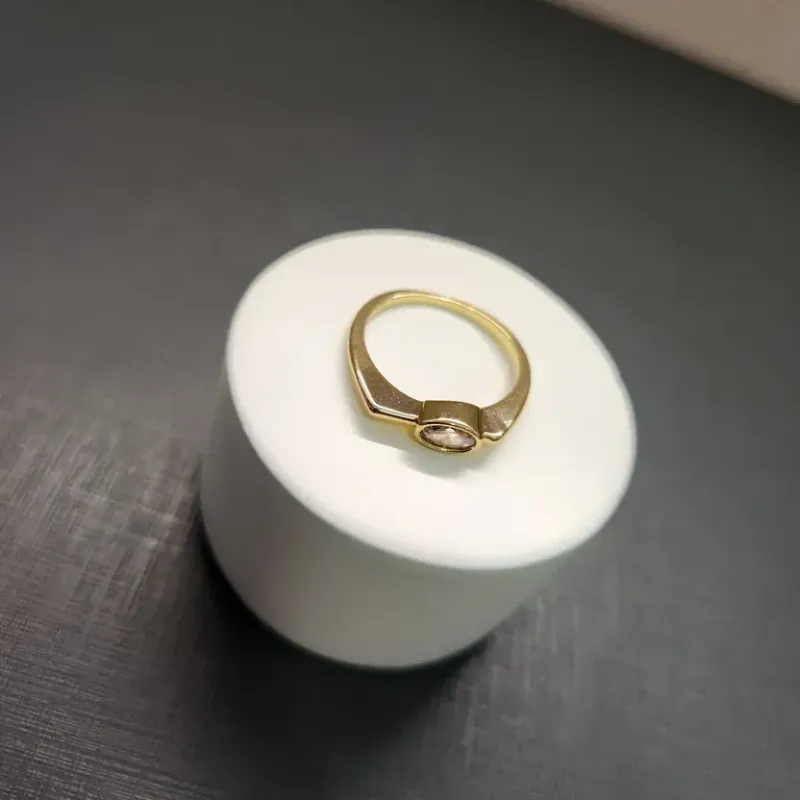 ANEL OURO OVAL