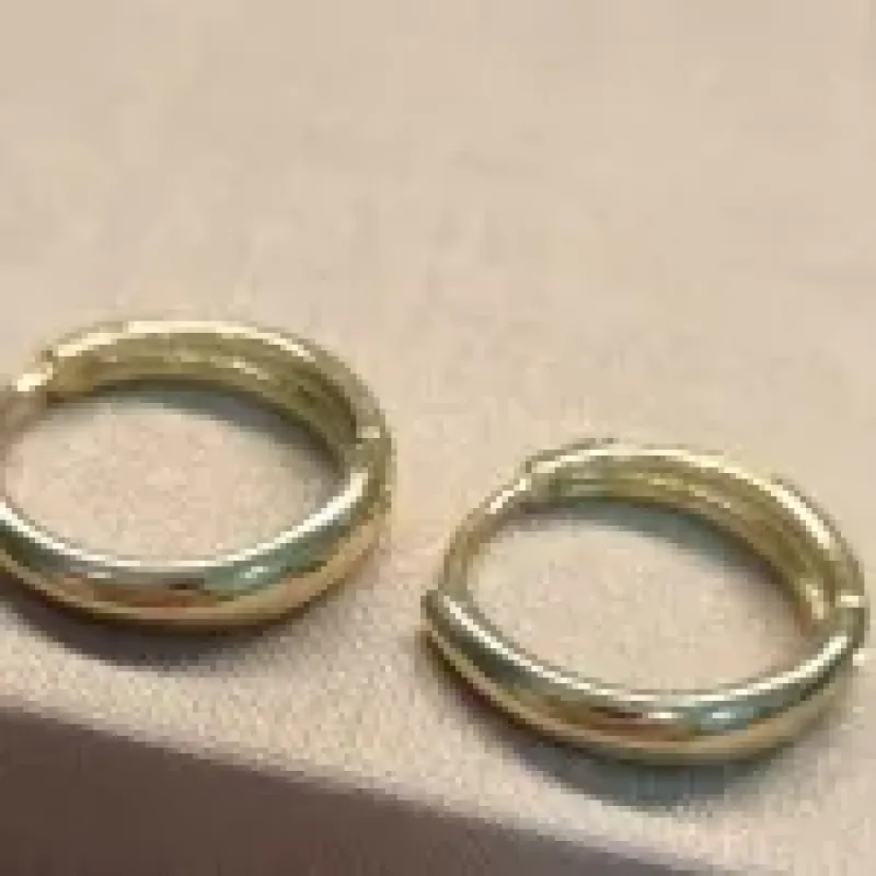 BRINCO ARGOLA OURO LISA GOTA G	