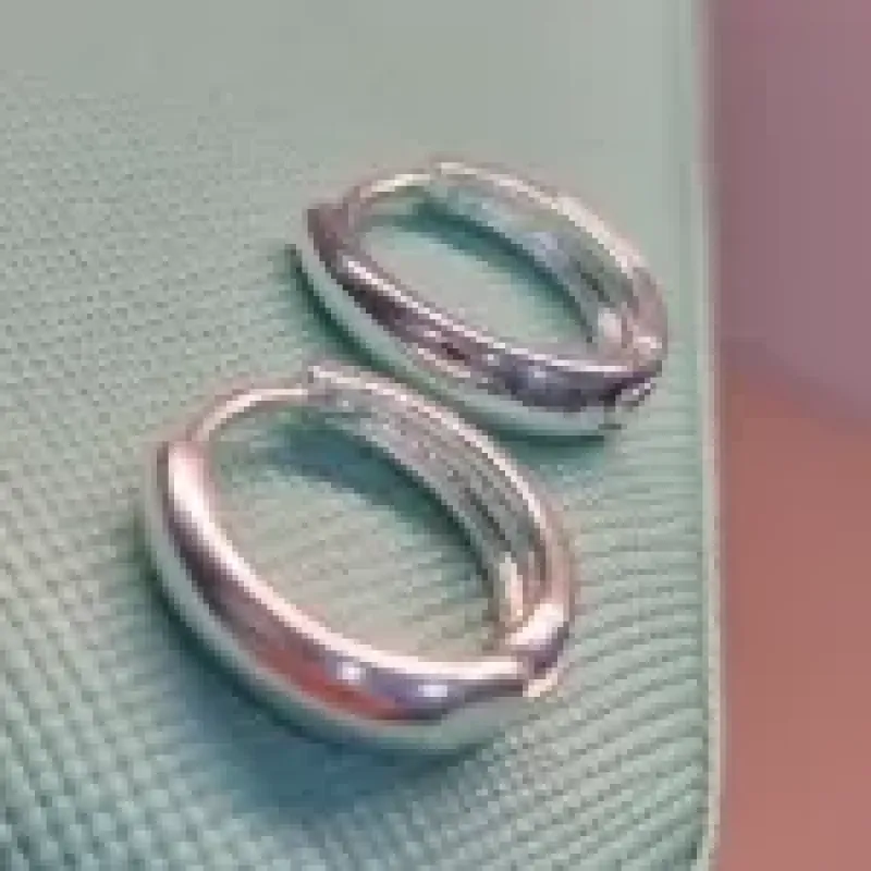 BRINCO ARGOLA PRATA LISA GOTA M	