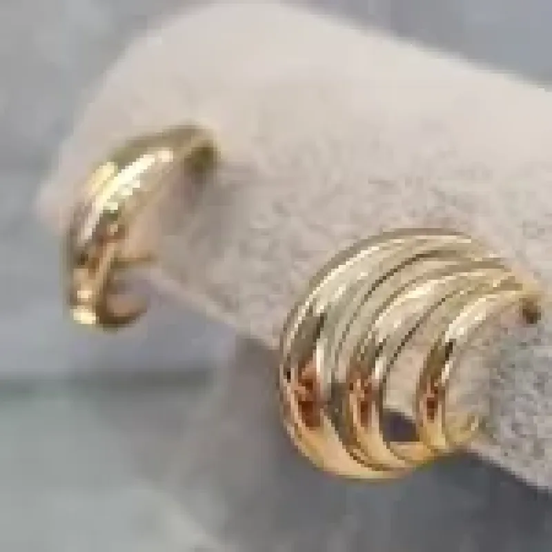 BRINCO OURO ARGOLA 3 CAMADAS LISA	