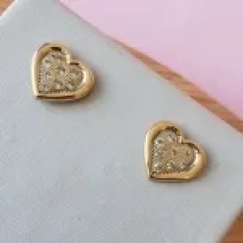 BRINCO OURO CORAÇÃO PONTO ZIRC