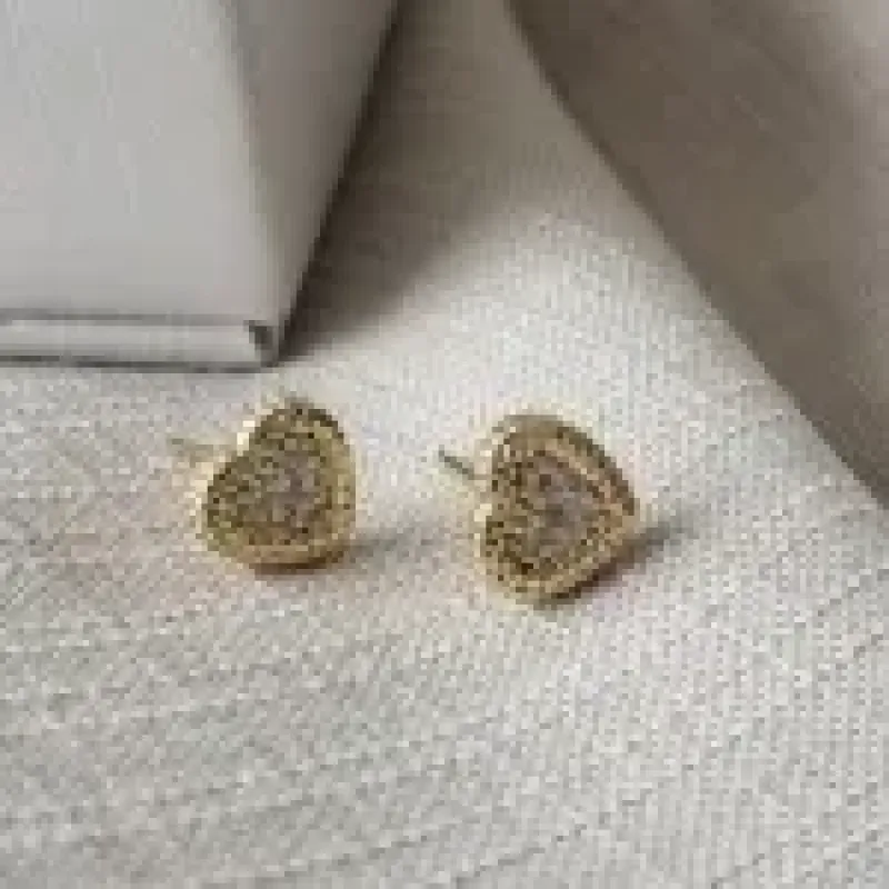 BRINCO OURO CORAÇÃO Z