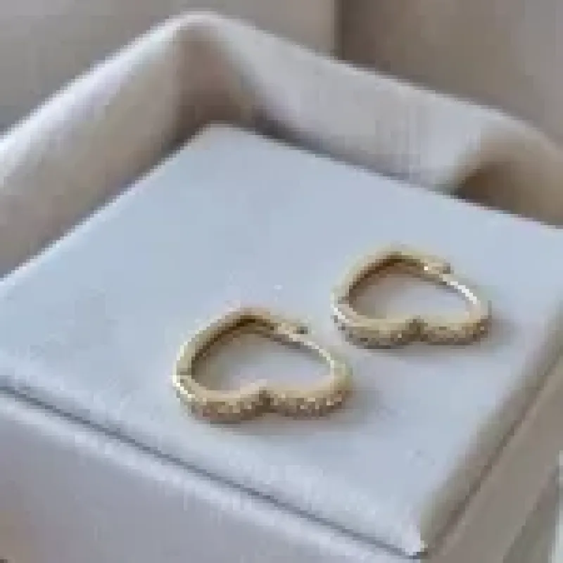BRINCO OURO CORAÇÃO Z G