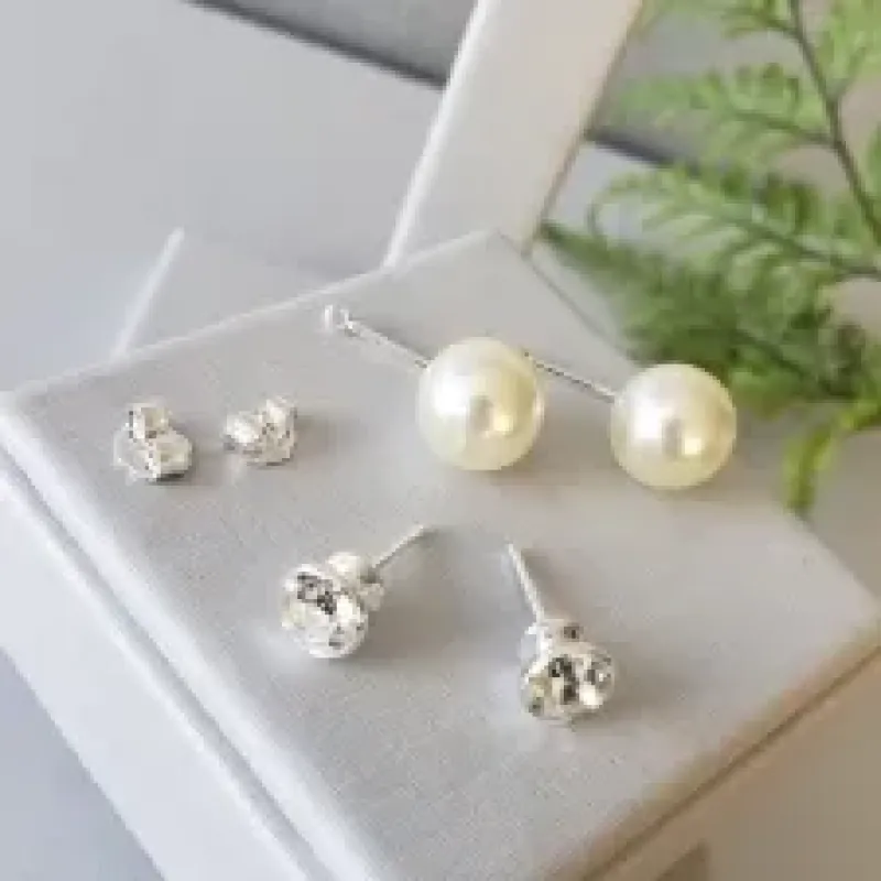 BRINCO PRATA 2 EM 1 LUZ PÉROLA