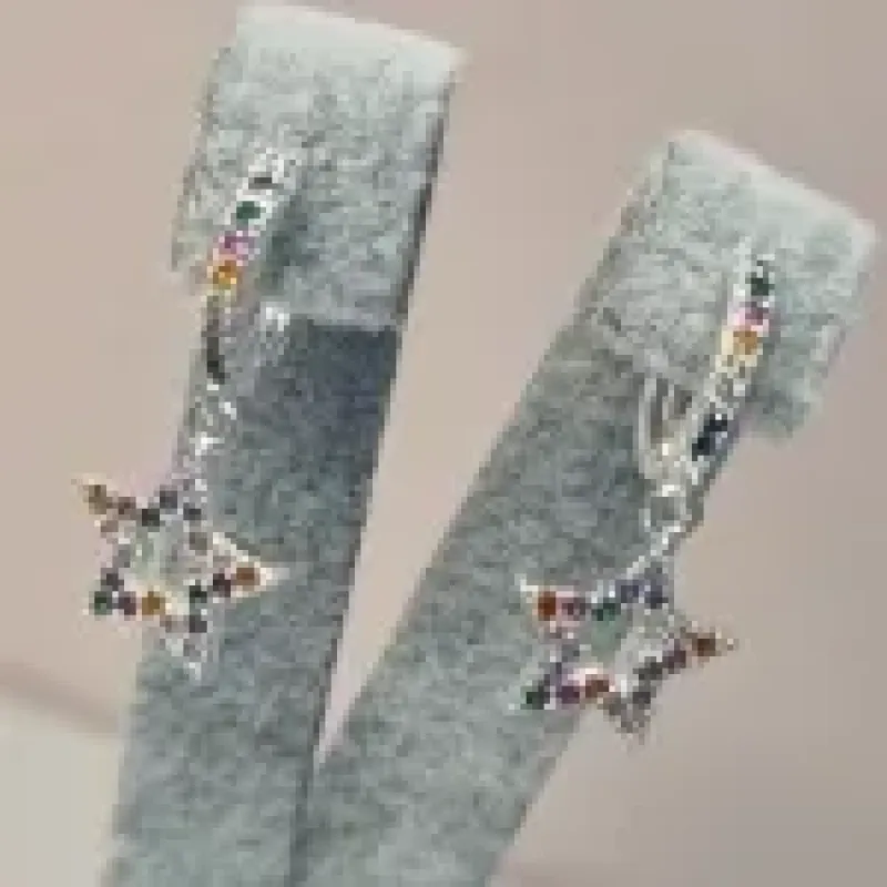 BRINCO PRATA ARGOLA ESTRELA RAINBOW	