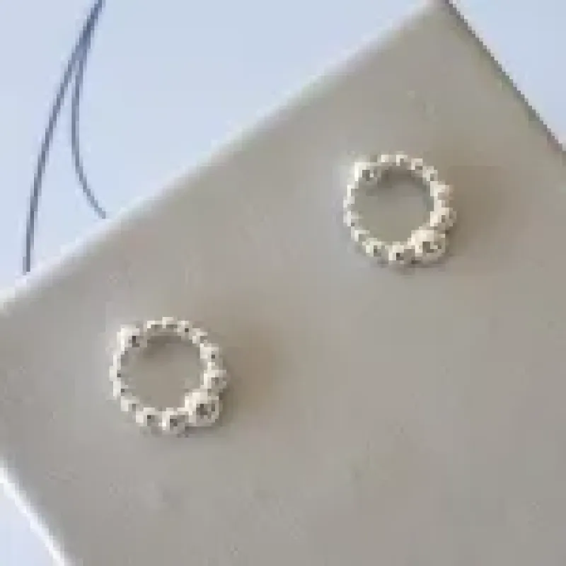 BRINCO PRATA CIRC BOLINHAS