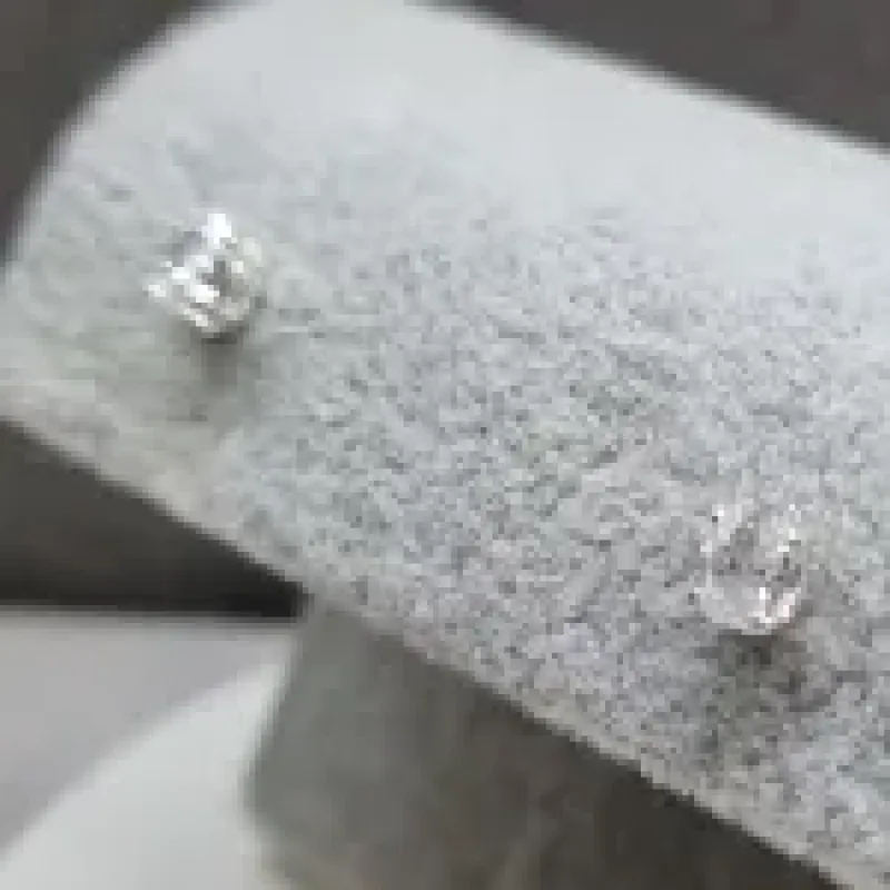 BRINCO PRATA CRISTAL GOTA	