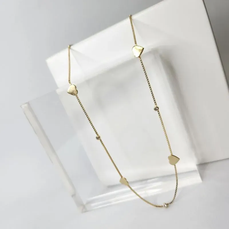 COLAR OURO CORAÇÕES PONTO DE LUZ