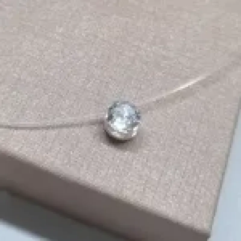 COLAR PRATA INVISÍVEL LUZ	