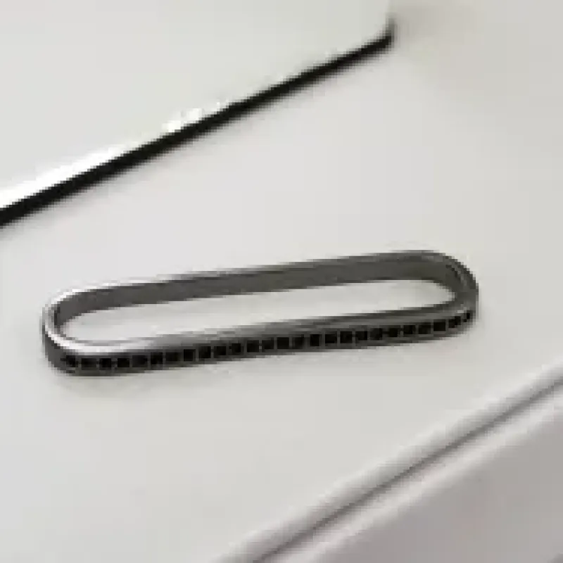 PIERCING FAKE RN TRANSVERSAL