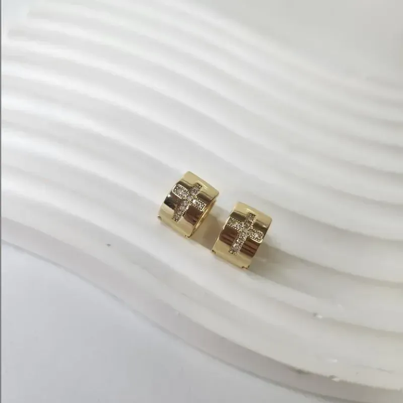 BRINCO OURO ARGOLA L CRUZ Z