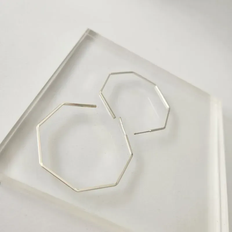 BRINCO PRATA ARGOLA OCTAGONAL G