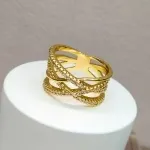 ANEL OURO ENTRELAÇADO ZIRC
