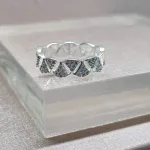 ANEL PRATA TRIANGULOS Z	