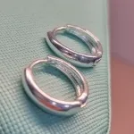 BRINCO ARGOLA PRATA LISA GOTA M	