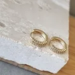 BRINCO OURO ARGOLA BOLINHAS ZIRC M