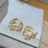 BRINCO OURO ARGOLA CORAÇÃO Z M
