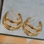 BRINCO OURO ARGOLA DESENHADA LISA	