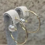 BRINCO OURO ARGOLA PÉROLA	