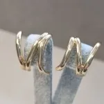 BRINCO OURO EAR HOOK 3 LINHAS