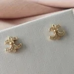 BRINCO OURO FLOR DE LIZ 1