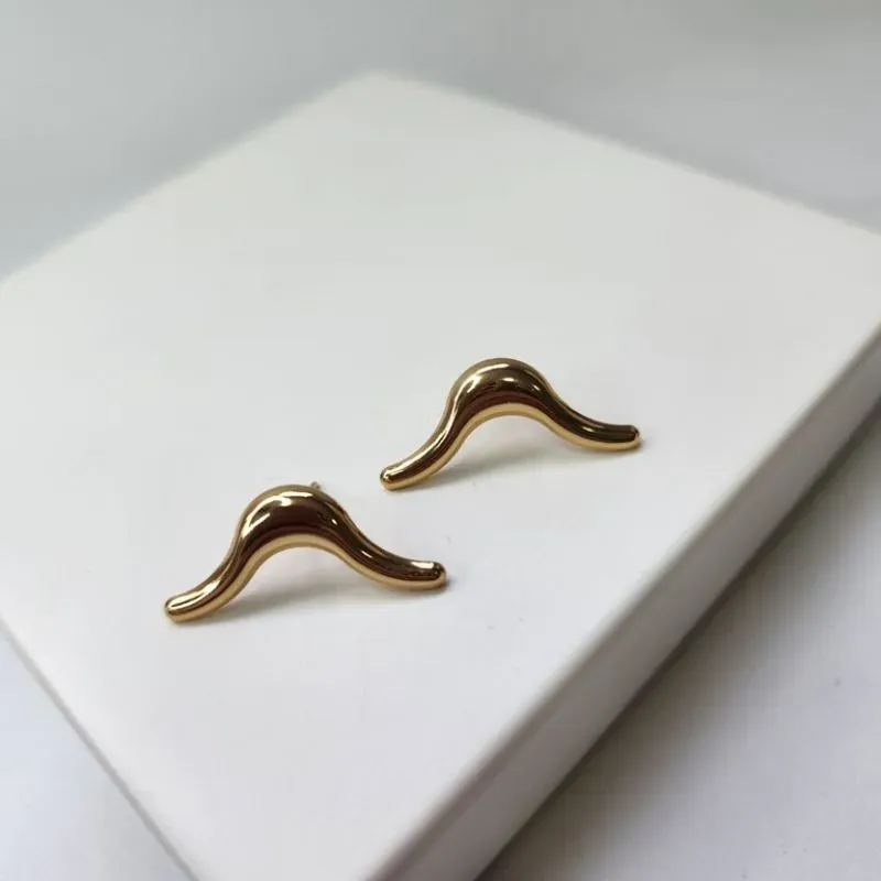 BRINCO OURO ONDAS