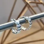 BRINCO PRATA ARGOLA CORAÇÕES M	