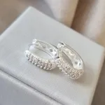 BRINCO PRATA ARGOLA ZIRC LUXO