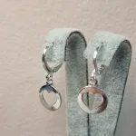 BRINCO PRATA ARGOLINHA CORA VAZ	