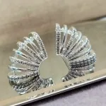 BRINCO PRATA CONCHA ZIRCONIAS