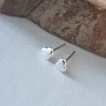 BRINCO PRATA CORAÇÃO CHAPADO P
