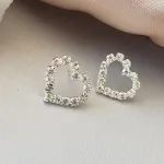BRINCO PRATA CORAÇÃO CRISTAL ZIRC