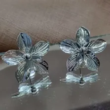 BRINCO PRATA FLOR	