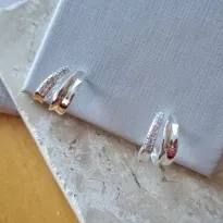 BRINCO PRATA MEIA ARGOLA Z