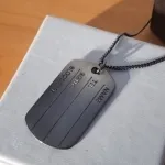 COLAR AÇO PLACA NAME RN