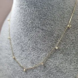 COLAR OURO CHOKER PONTO LUZ CRISTAL	