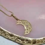 COLAR OURO LUA VAZ ESTRELAS