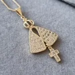 COLAR OURO NS CRAVEJADA