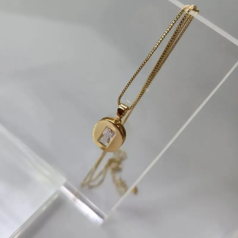 COLAR OURO OVAL CRISTAL RETANG