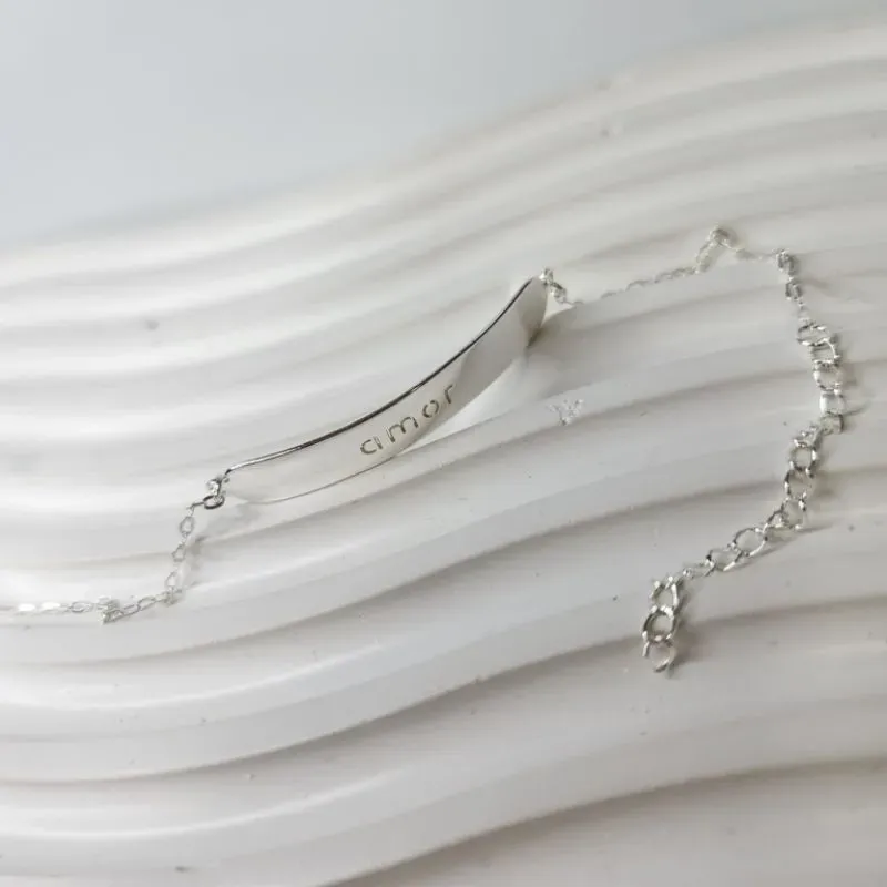 PULSEIRA PRATA PLACA AMOR