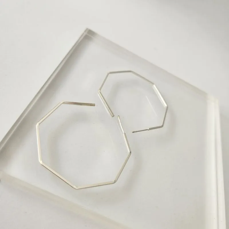 BRINCO PRATA ARGOLA OCTAGONAL G